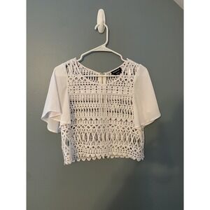 bebe White Cut Out Crop Top with Gold Zipper, Size‎ XS